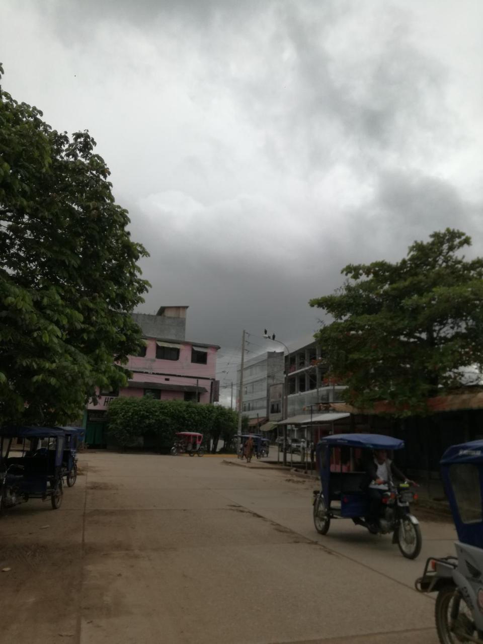 Hospedaje Independencia Pucallpa Luaran gambar